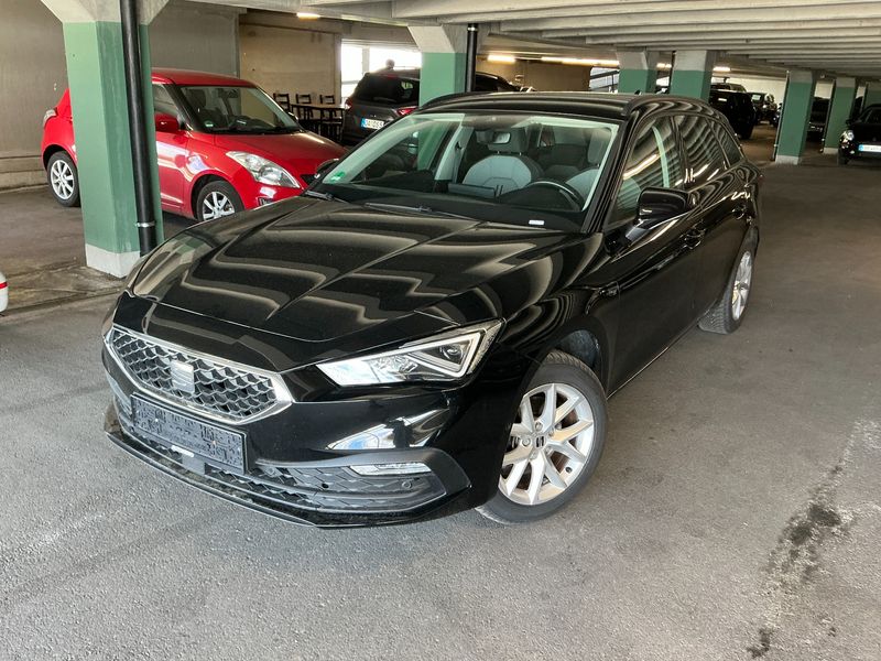 Seat Leon 1.5 eTSI ACT Style — zdjęcie 1