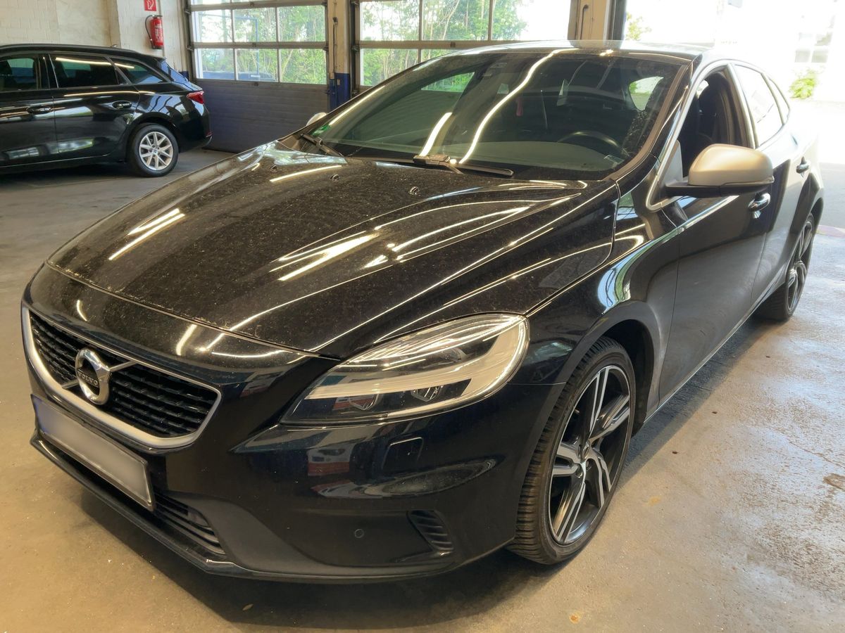 Volvo V40 2018