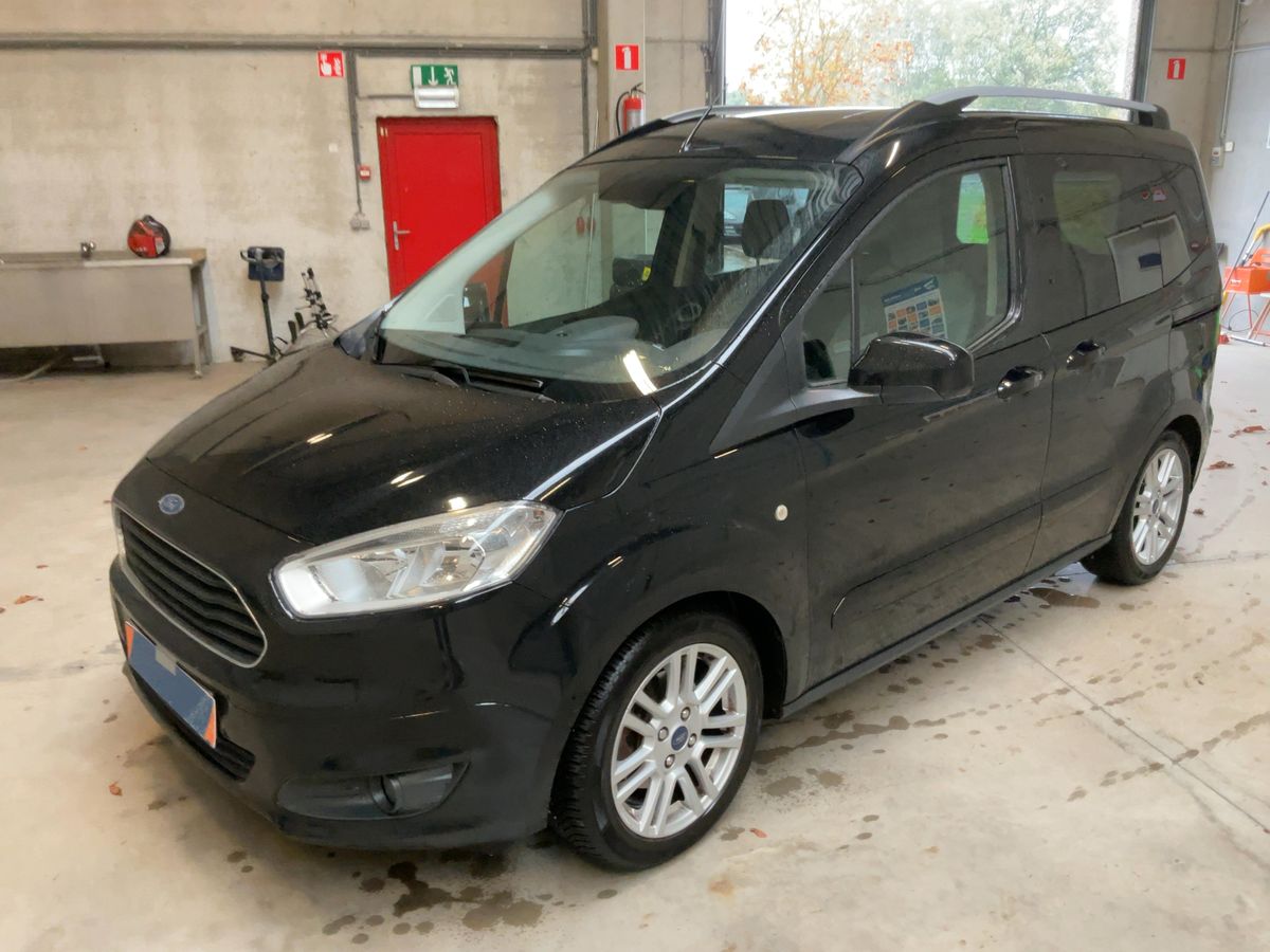 Ford Tourneo 1.0 EcoBoost Titanium
