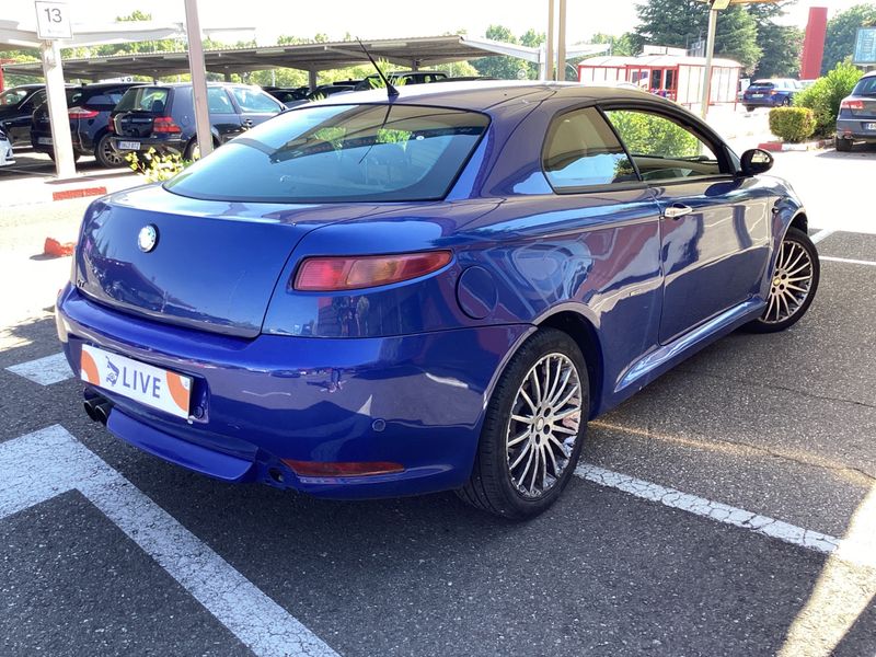 Alfa Romeo Alfa GT 2.0 JTS Distinctive — zdjęcie 2