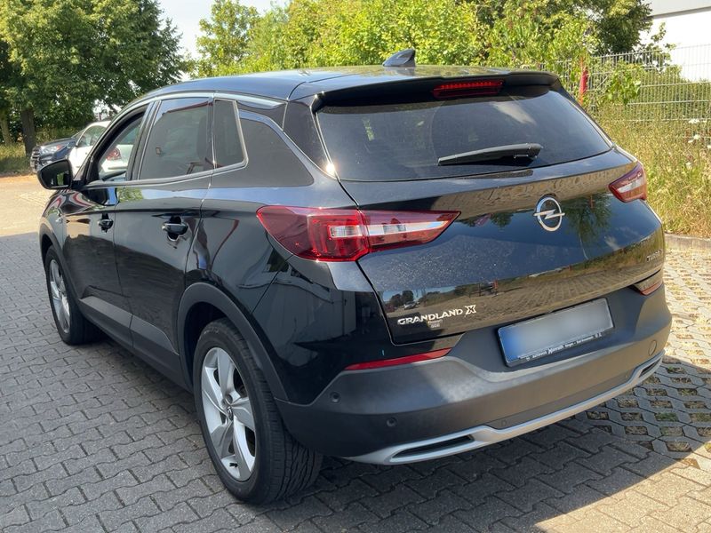 Opel Grandland X 1.6 CDTI DPF Dynamic — zdjęcie 3