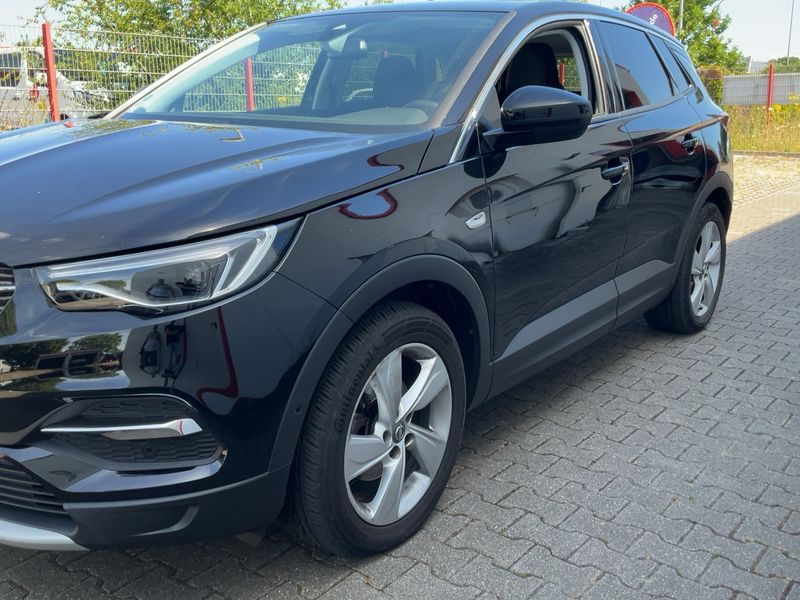 Opel Grandland X 1.6 CDTI DPF Dynamic — zdjęcie 2