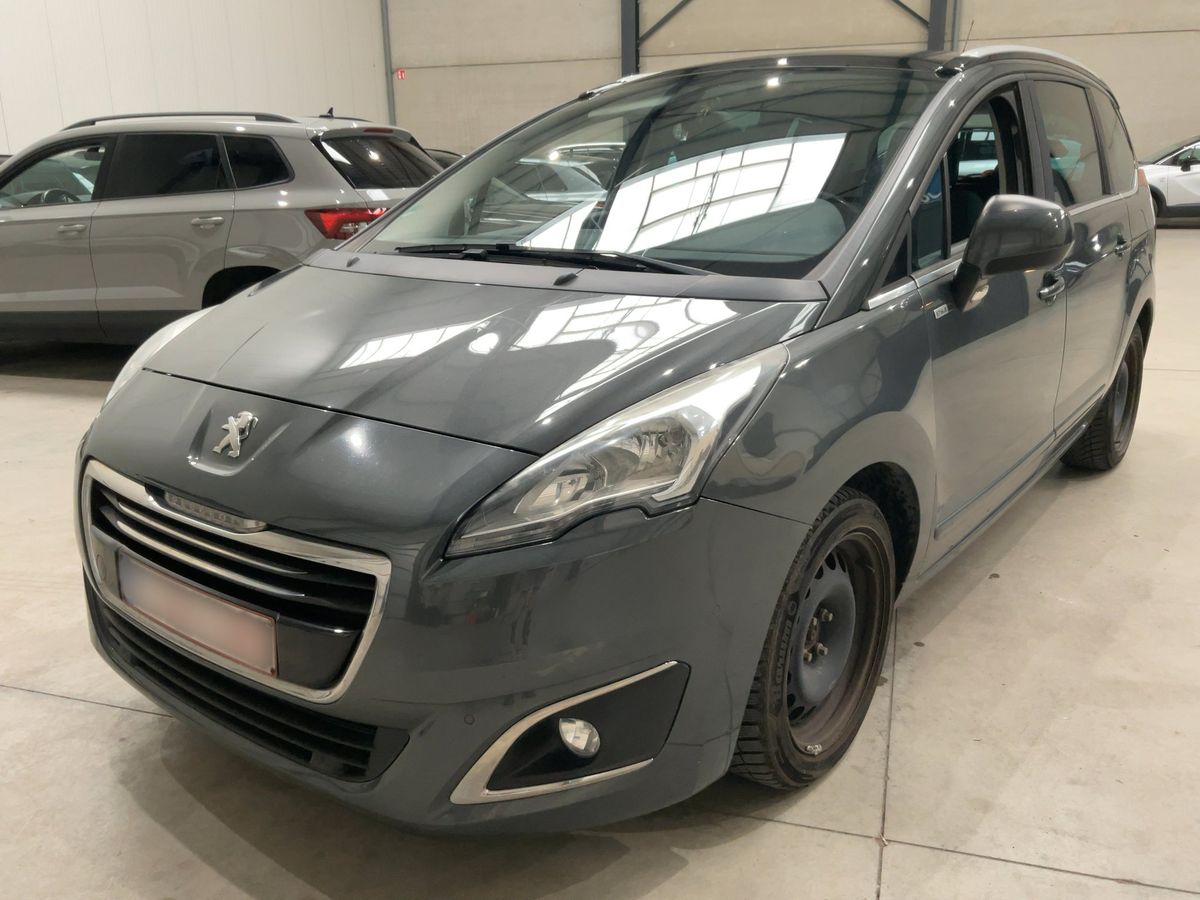 Peugeot 5008 2015