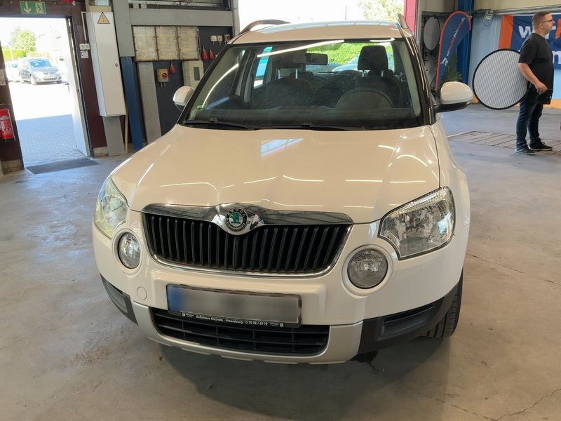 Skoda Yeti 1.2 TSI Active Plus Edition — zdjęcie 9