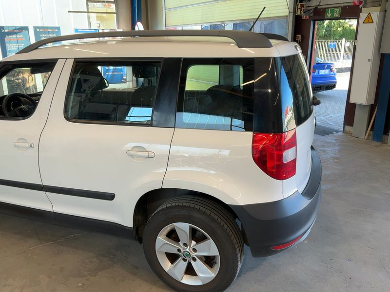 Skoda Yeti 1.2 TSI Active Plus Edition — zdjęcie 3