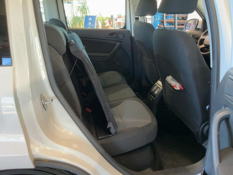 Skoda Yeti 1.2 TSI Active Plus Edition — zdjęcie 14