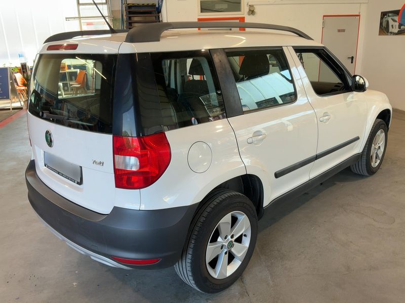 Skoda Yeti 1.2 TSI Active Plus Edition — zdjęcie 6