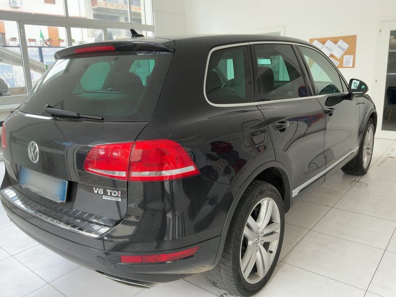 Volkswagen Touareg 3.0 V6 TDI Executive BlueMotion Tech — zdjęcie 6