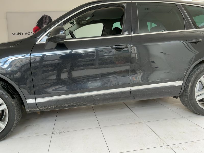 Volkswagen Touareg 3.0 V6 TDI Executive BlueMotion Tech — zdjęcie 4