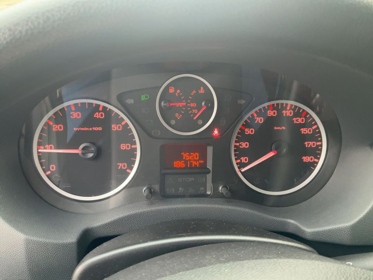 Peugeot Expert 2015 — photo 20