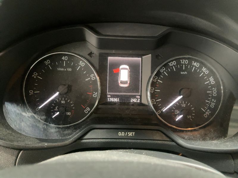 Skoda Octavia 1.4 TSI Ambition — zdjęcie 13