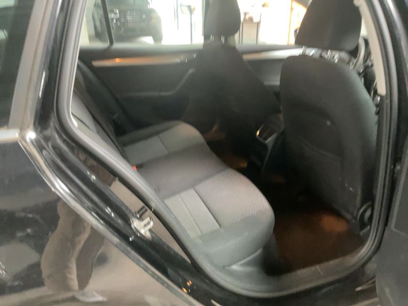 Skoda Octavia 1.4 TSI Ambition — zdjęcie 14