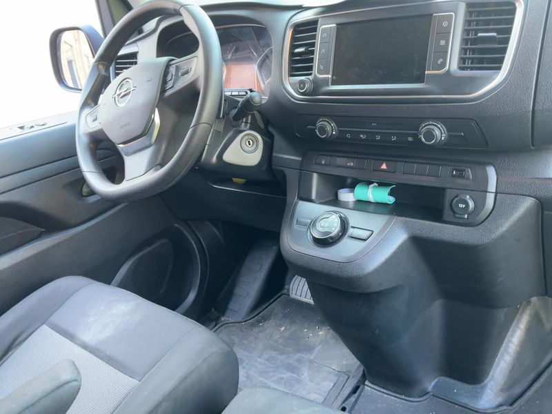 Opel Vivaro 2.0 Diesel Edition L L3 — zdjęcie 12