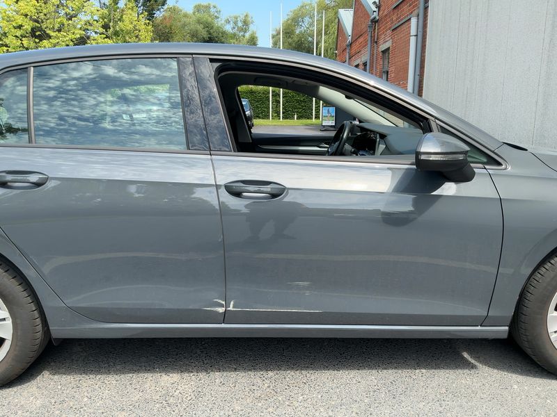 Volkswagen Golf VIII 1.0 TSI Life — zdjęcie 7