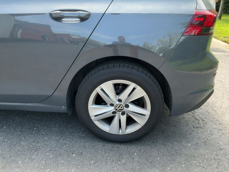 Volkswagen Golf VIII 1.0 TSI Life 2021 – снимка 5