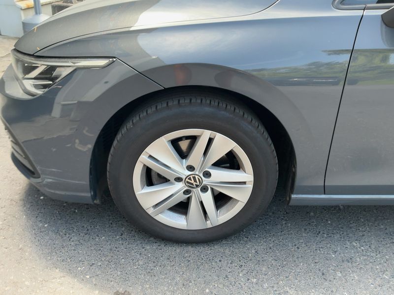 Volkswagen Golf VIII 1.0 TSI Life 2021 – снимка 3
