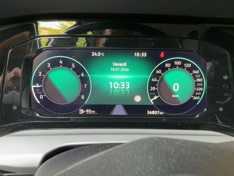 Volkswagen Golf VIII 1.0 TSI Life — zdjęcie 13