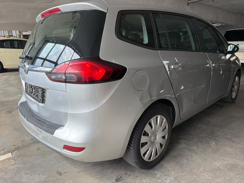 Opel Zafira Tourer 1.4 Turbo Edition — zdjęcie 5