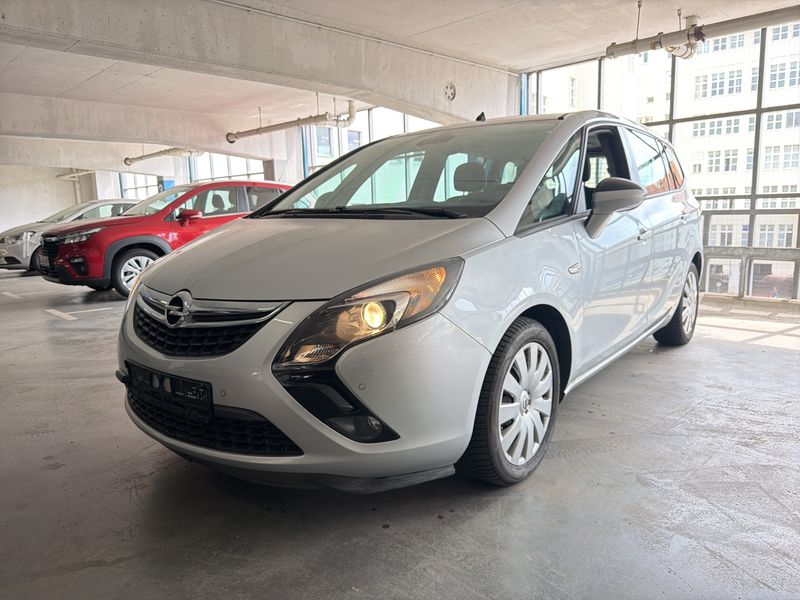 Opel Zafira Tourer 1.4 Turbo Edition