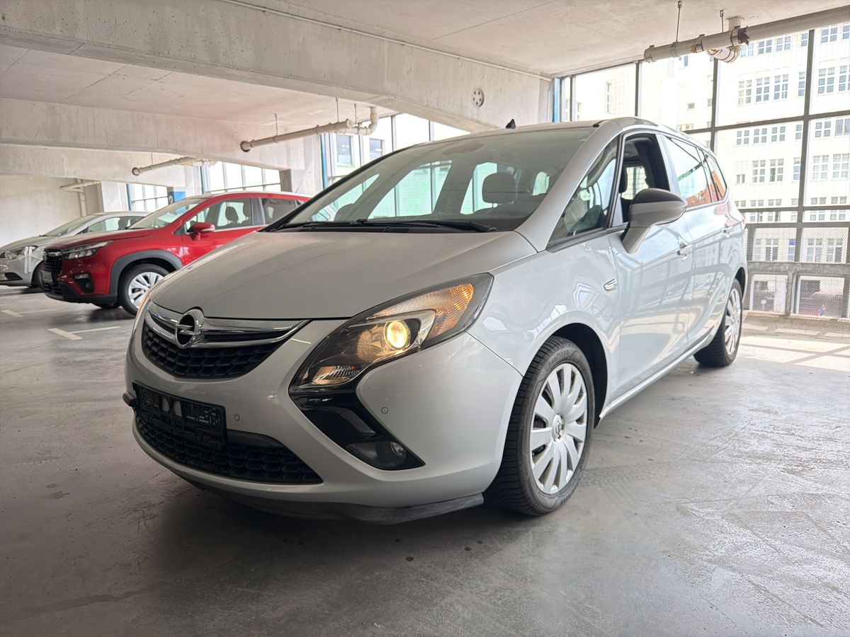 Opel Zafira 2016