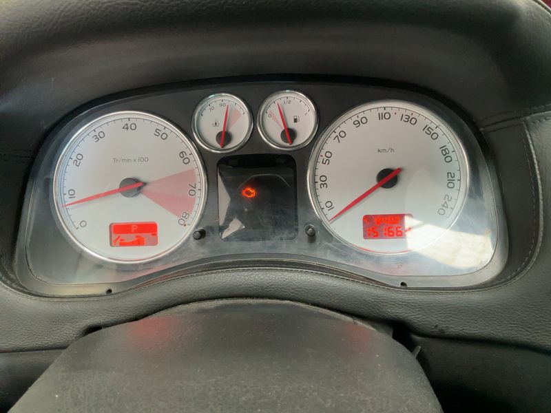 Peugeot 307 2.0 Basis — zdjęcie 4