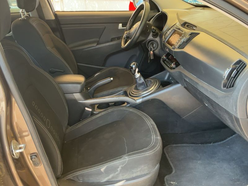 Kia Sportage 1.7 CRDi Drive 4x2 2013 – снимка 16