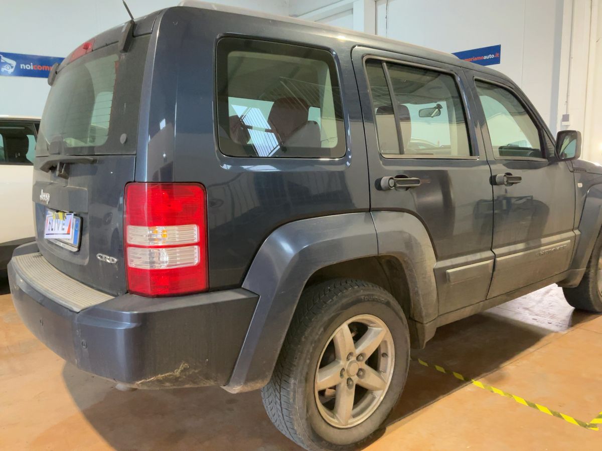 Jeep Cherokee 2009 — photo 9