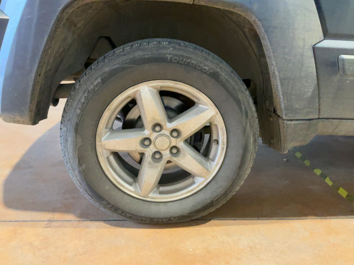 Jeep Cherokee 2009 — photo 10