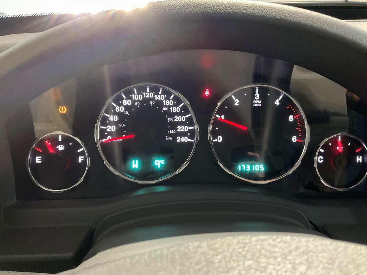 Jeep Cherokee 2009 — photo 19