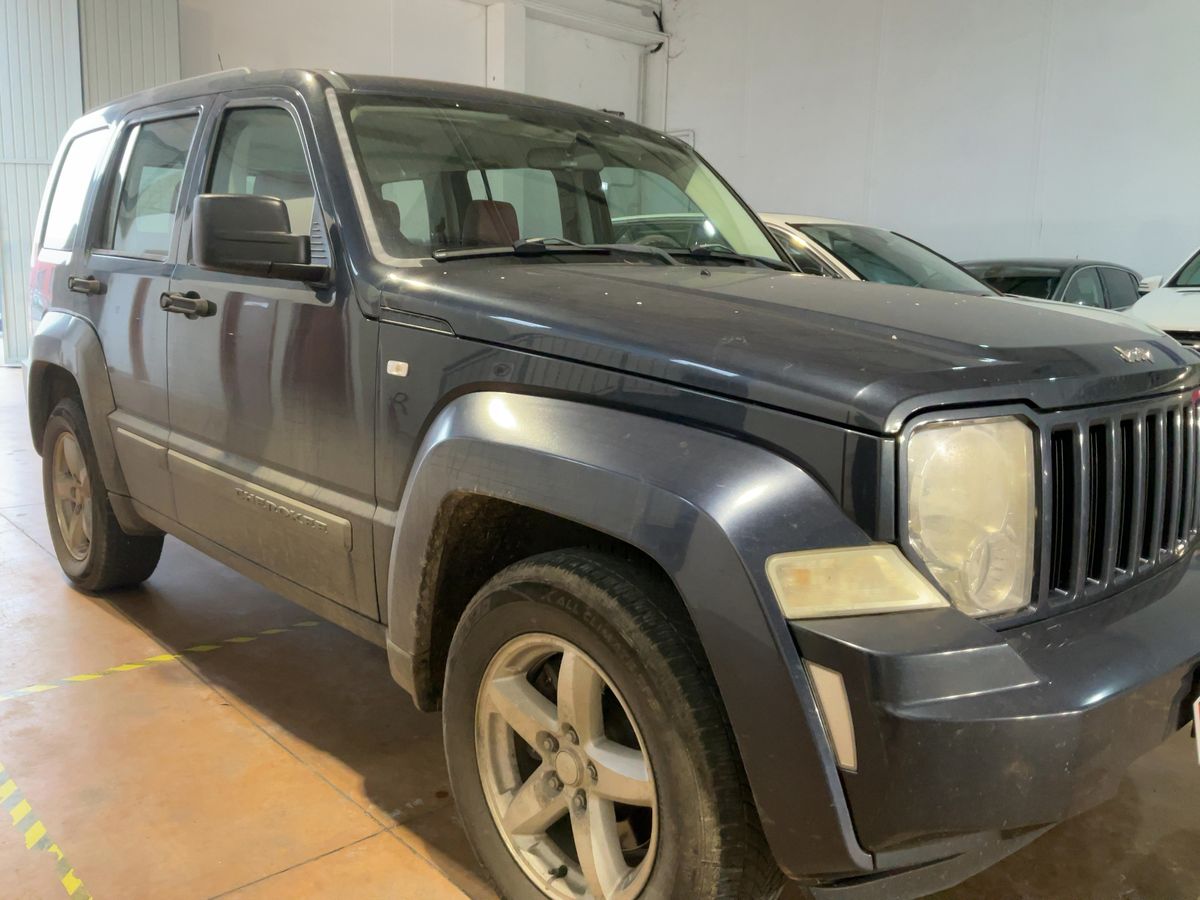Jeep Cherokee 2009 — photo 13