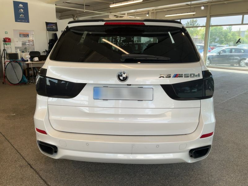 BMW X5 M50d — zdjęcie 5