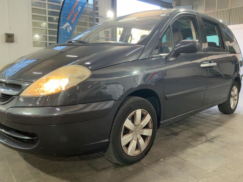 Citroen C8 2.0 HDi Premier — zdjęcie 2