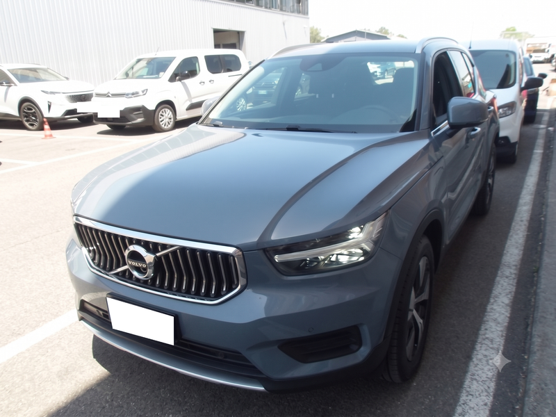 Volvo XC40 1.5 T4 Recharge Plug-in Hybrid Core 2WD 2022 – снимка 8