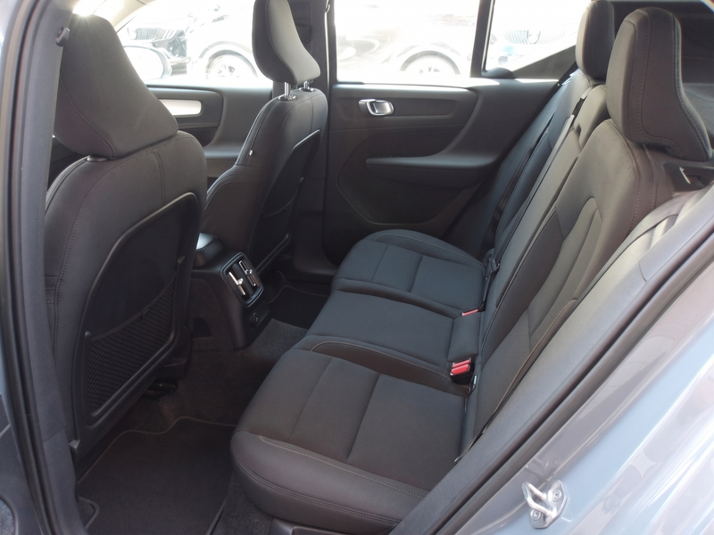 Volvo XC40 1.5 T4 Recharge Plug-in Hybrid Core 2WD 2022 – снимка 15