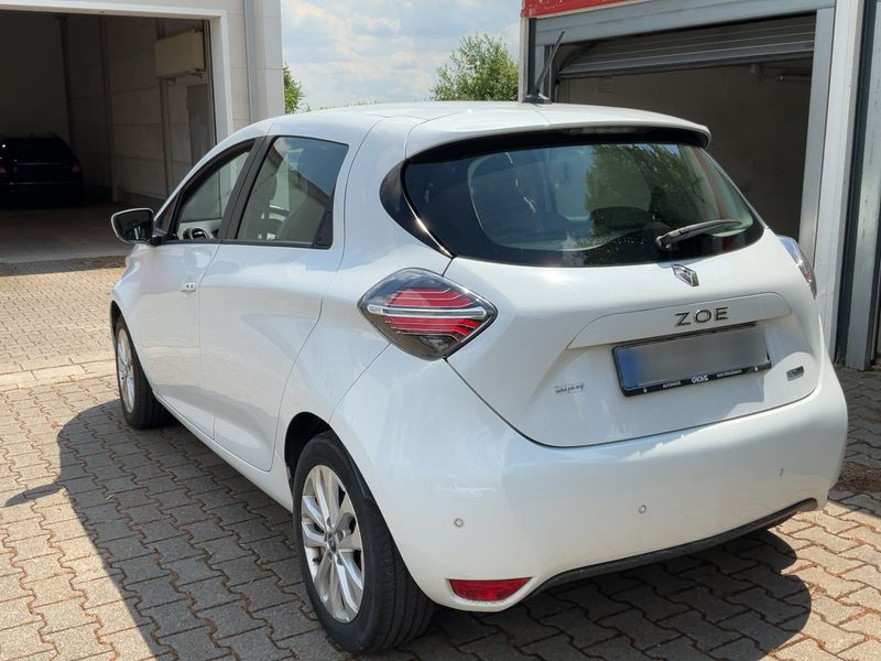 Renault Zoe electric drive 51 kW Experience — zdjęcie 3