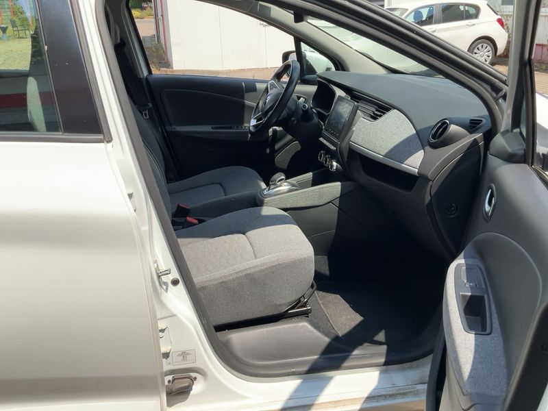 Renault Zoe electric drive 51 kW Experience — zdjęcie 11