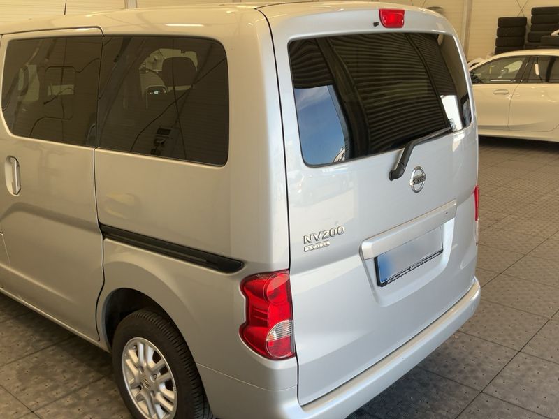 Nissan NV200 Evalia 1.6 Evalia Tekna — zdjęcie 3