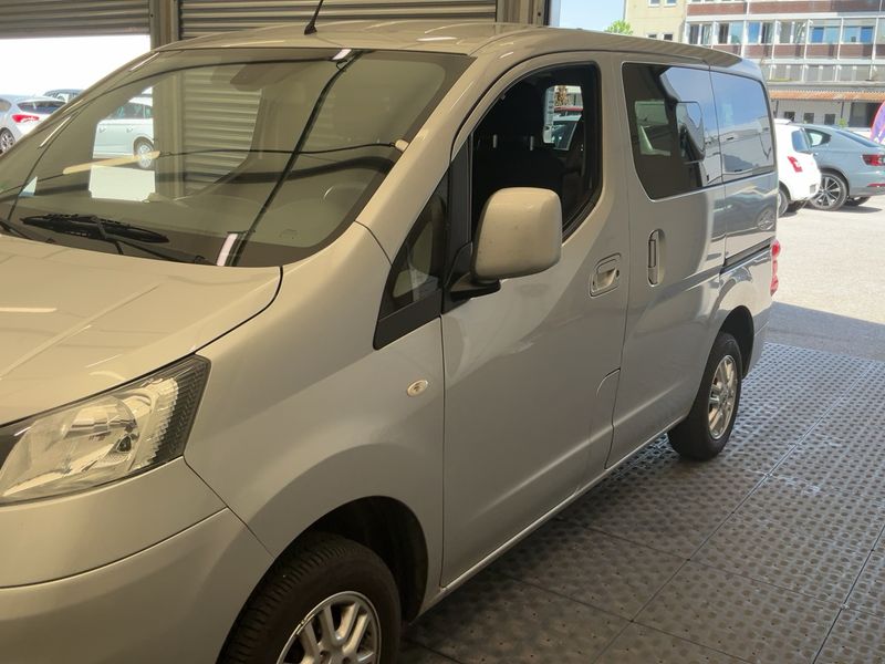 Nissan NV200 Evalia 1.6 Evalia Tekna — zdjęcie 2