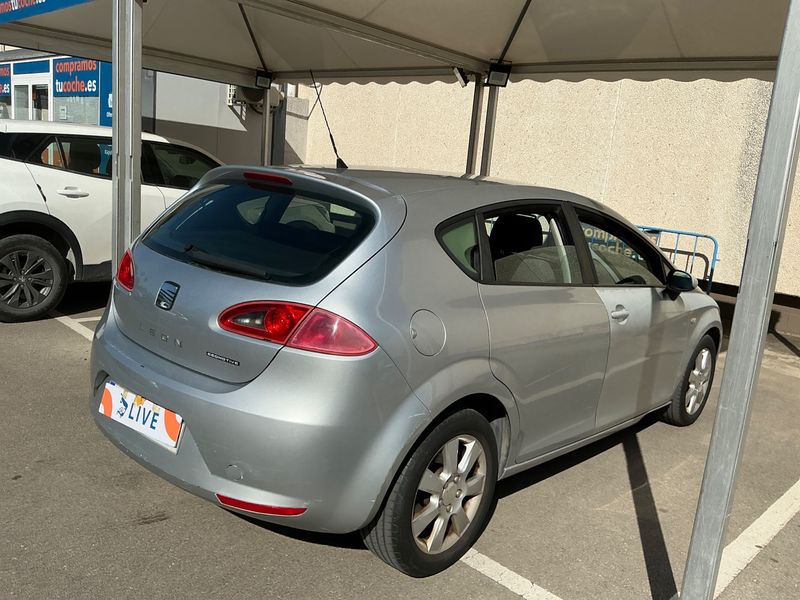 Seat Leon 1.9 TDI Style Ecomotive — zdjęcie 2