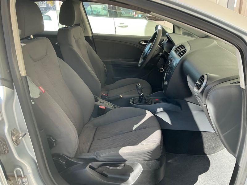 Seat Leon 1.9 TDI Style Ecomotive — zdjęcie 3