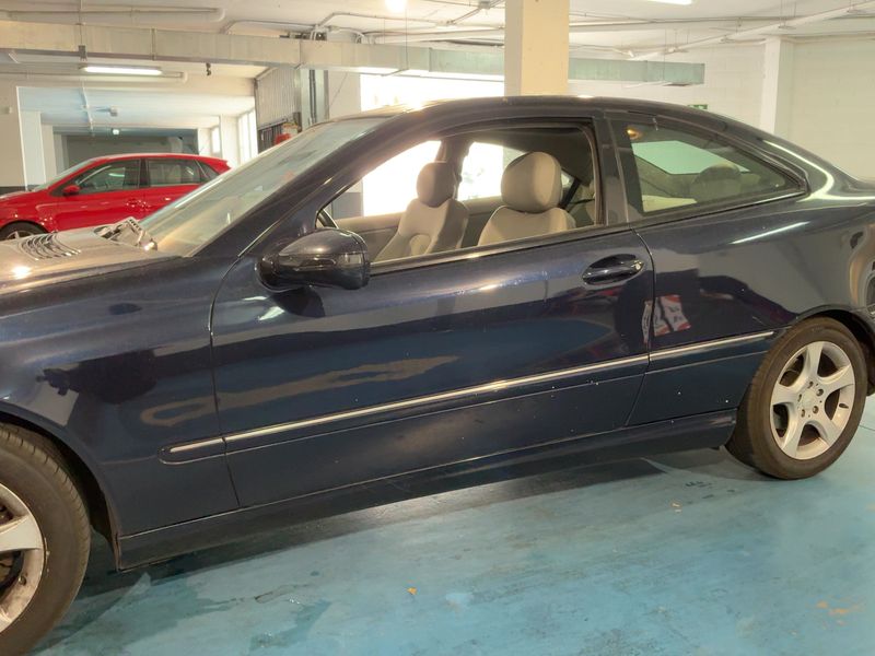 Mercedes-Benz CLC-Klasse CLC 220 CDI — zdjęcie 4