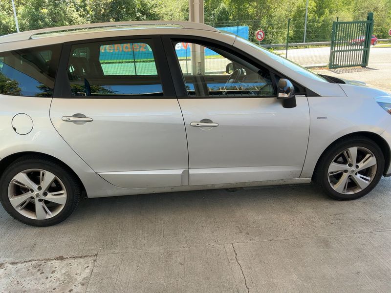 Renault Grand Scenic 1.5 dCi Energy Limited — zdjęcie 7