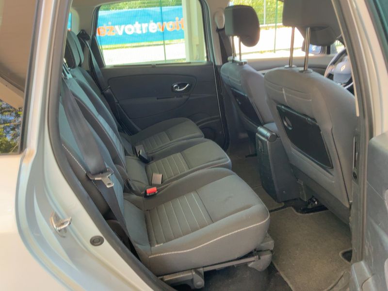 Renault Grand Scenic 1.5 dCi Energy Limited — zdjęcie 14