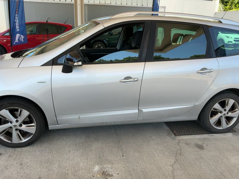 Renault Grand Scenic 1.5 dCi Energy Limited — zdjęcie 4