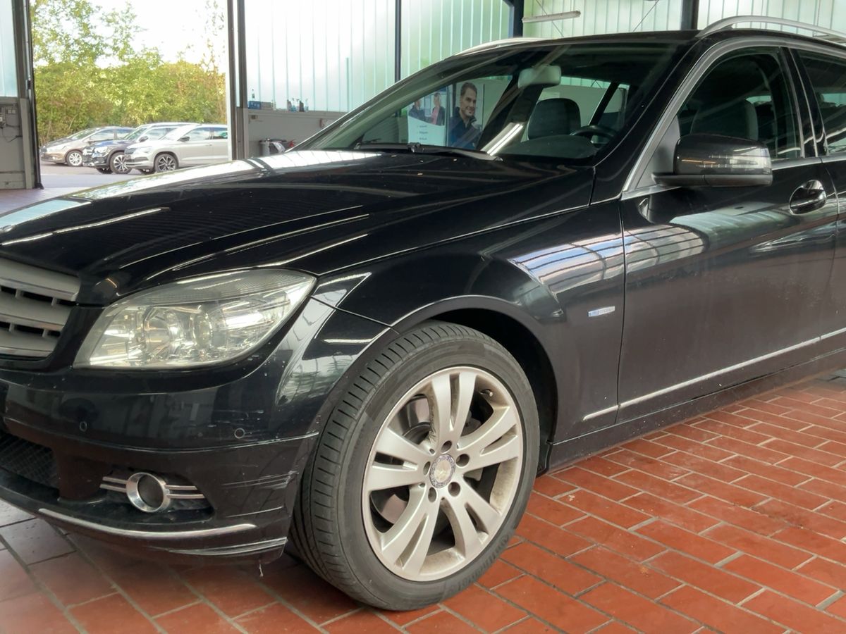 Mercedes-Benz C-Klasse C 220 CDI T BlueEfficiency Avantgarde