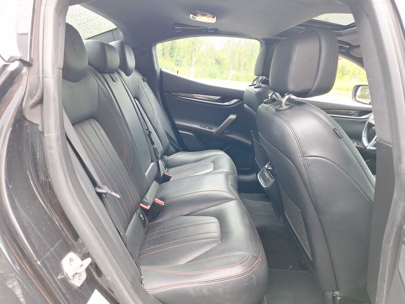 Maserati Ghibli 3.0 V6 TwinTurbo Basis — zdjęcie 13