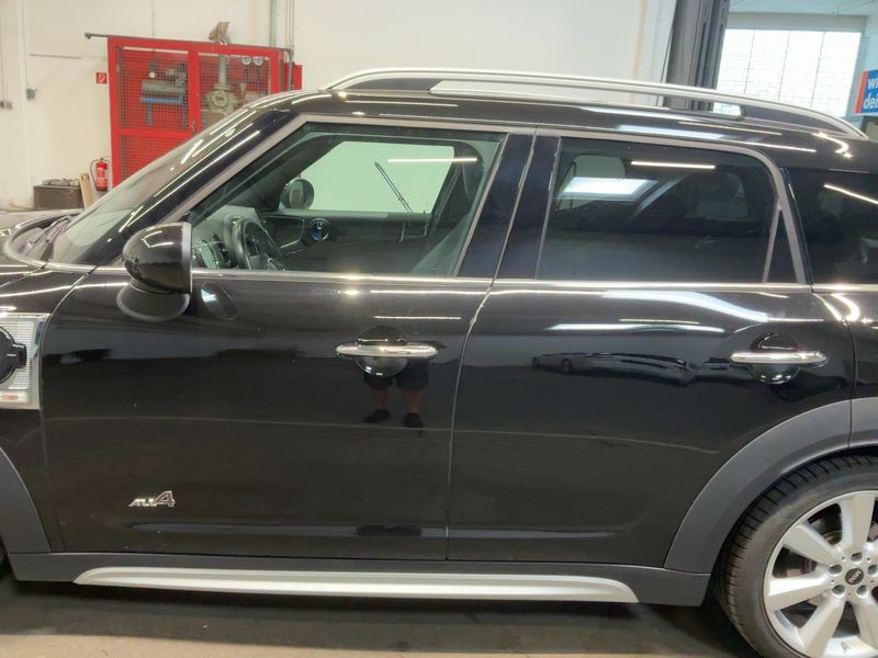 MINI Countryman Cooper S E Hybrid ALL4 — zdjęcie 4