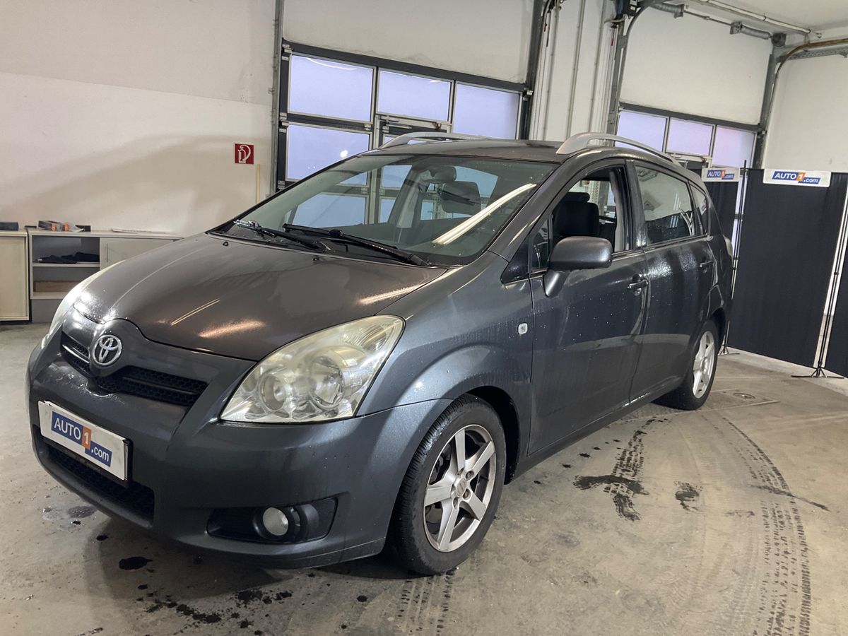 Toyota Corolla Verso 2.2 D-4D Sol