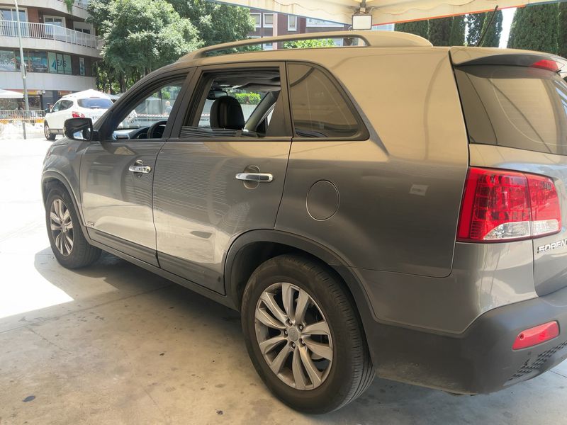 Kia Sorento 2.2 CRDi Emotion 4WD — zdjęcie 4