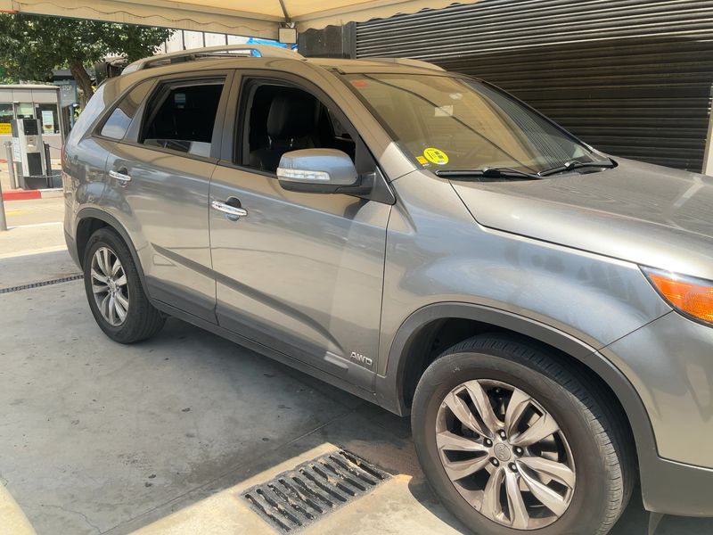 Kia Sorento 2.2 CRDi Emotion 4WD — zdjęcie 8